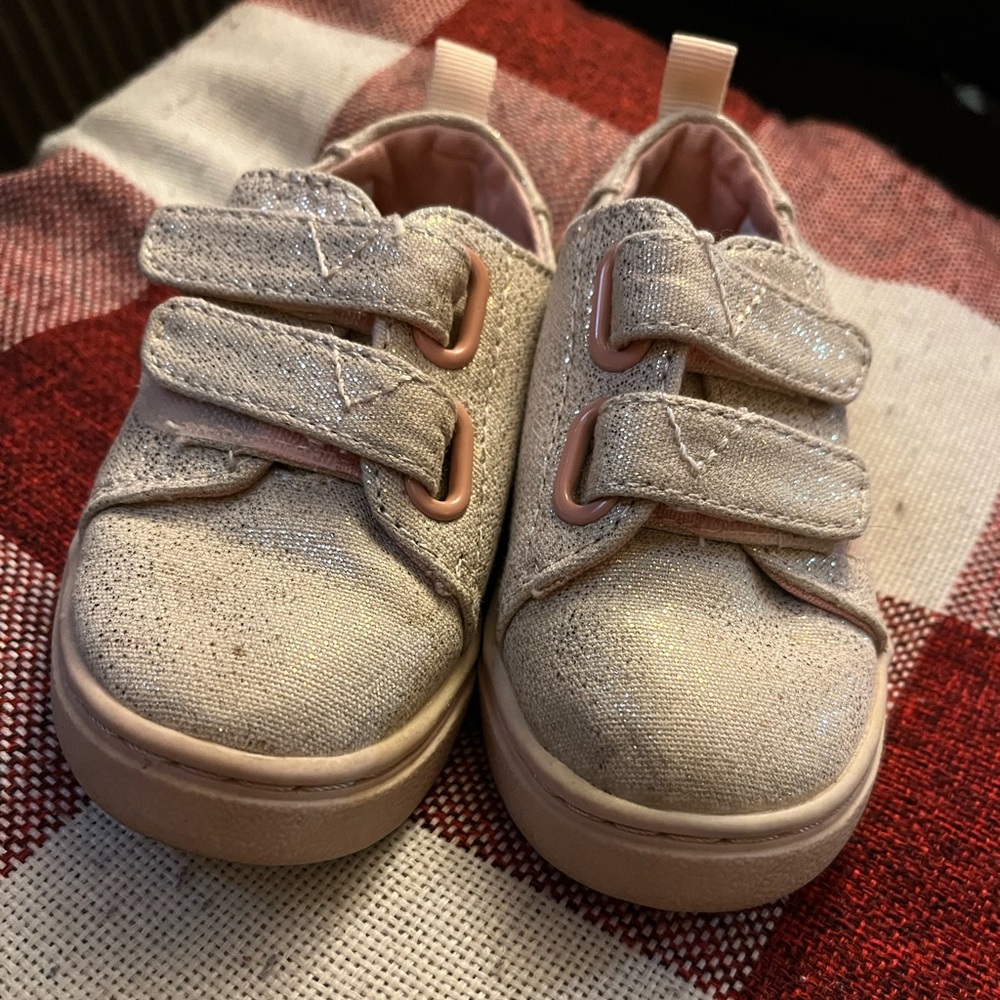 Girls Toms